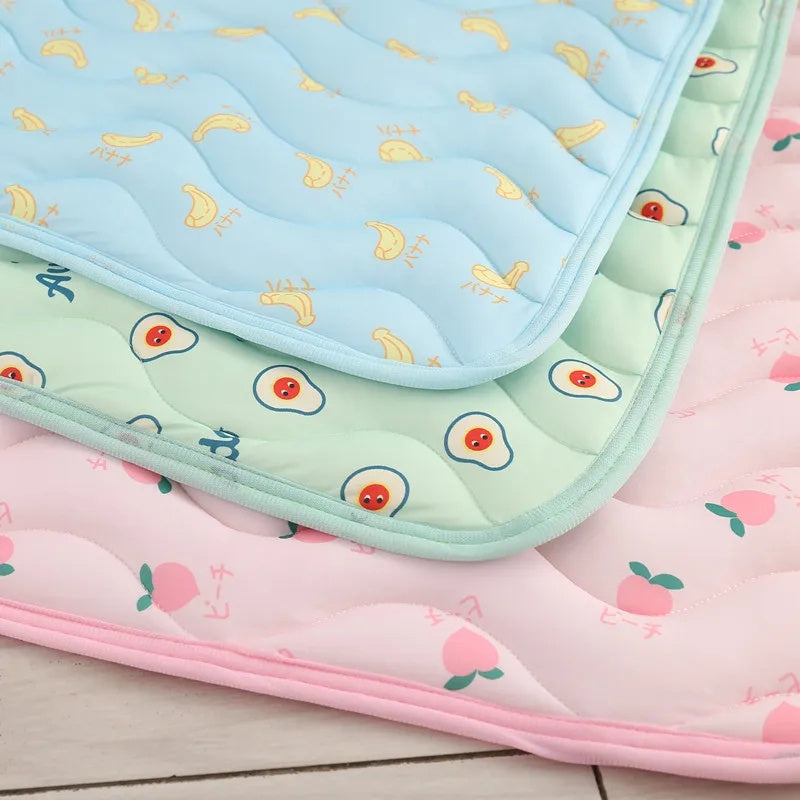 Pet Cooling Ice Mat Dog Cat Summer Cooling Mat Cat Bed Dog Bed Pad Blanket Sofa Washable Cushion Ice Silk Carpet